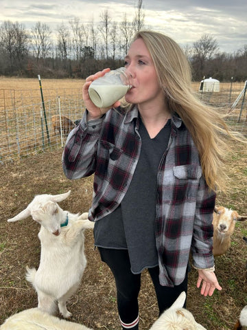 What Does Goat Milk Taste Like? Explained
